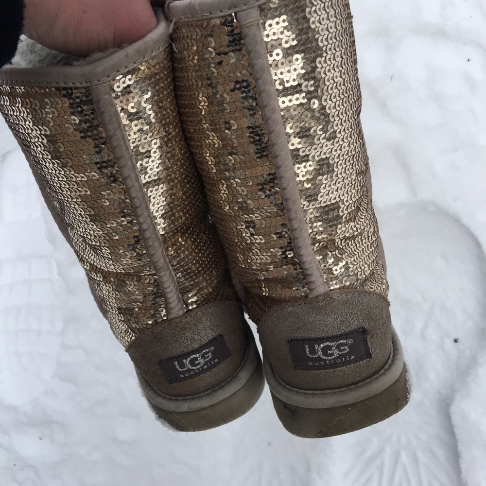 Gold sequin UGGS - Picture 4 of 5